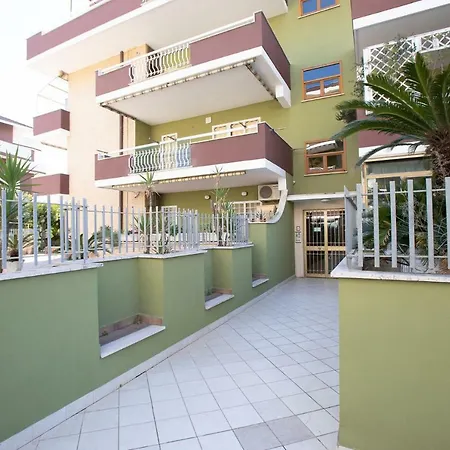 Attico Centralissimo Vista Mare Apartment Torvaianica
